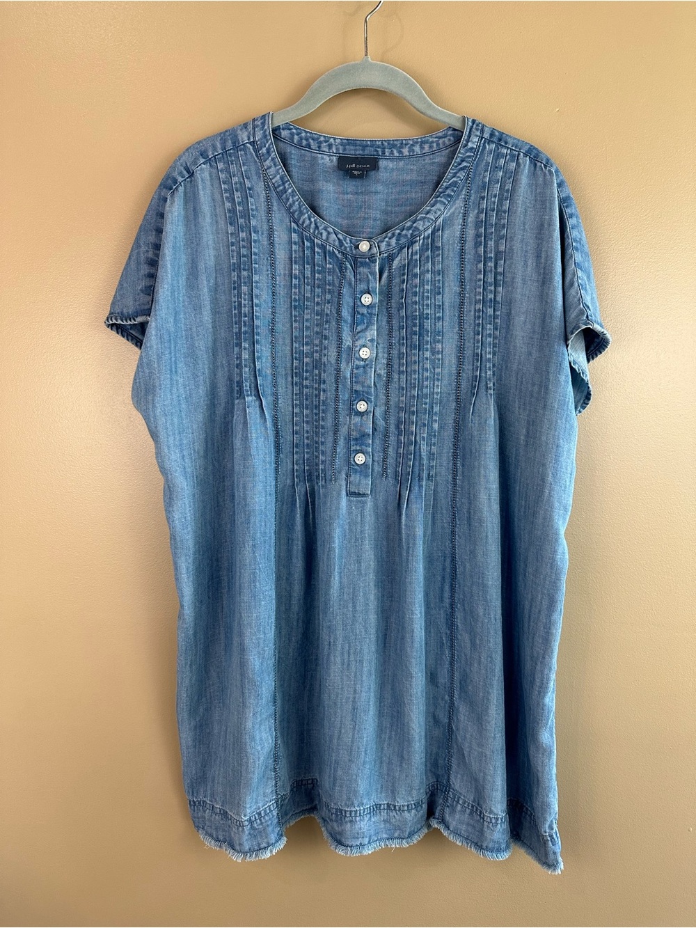 J Jill Denim Tencel Chambray Pintuck Button Front Blouse Top Tunic Large Coastal